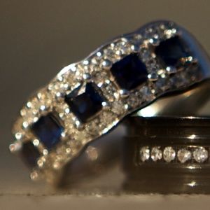 5 Sapphire Halo Band
